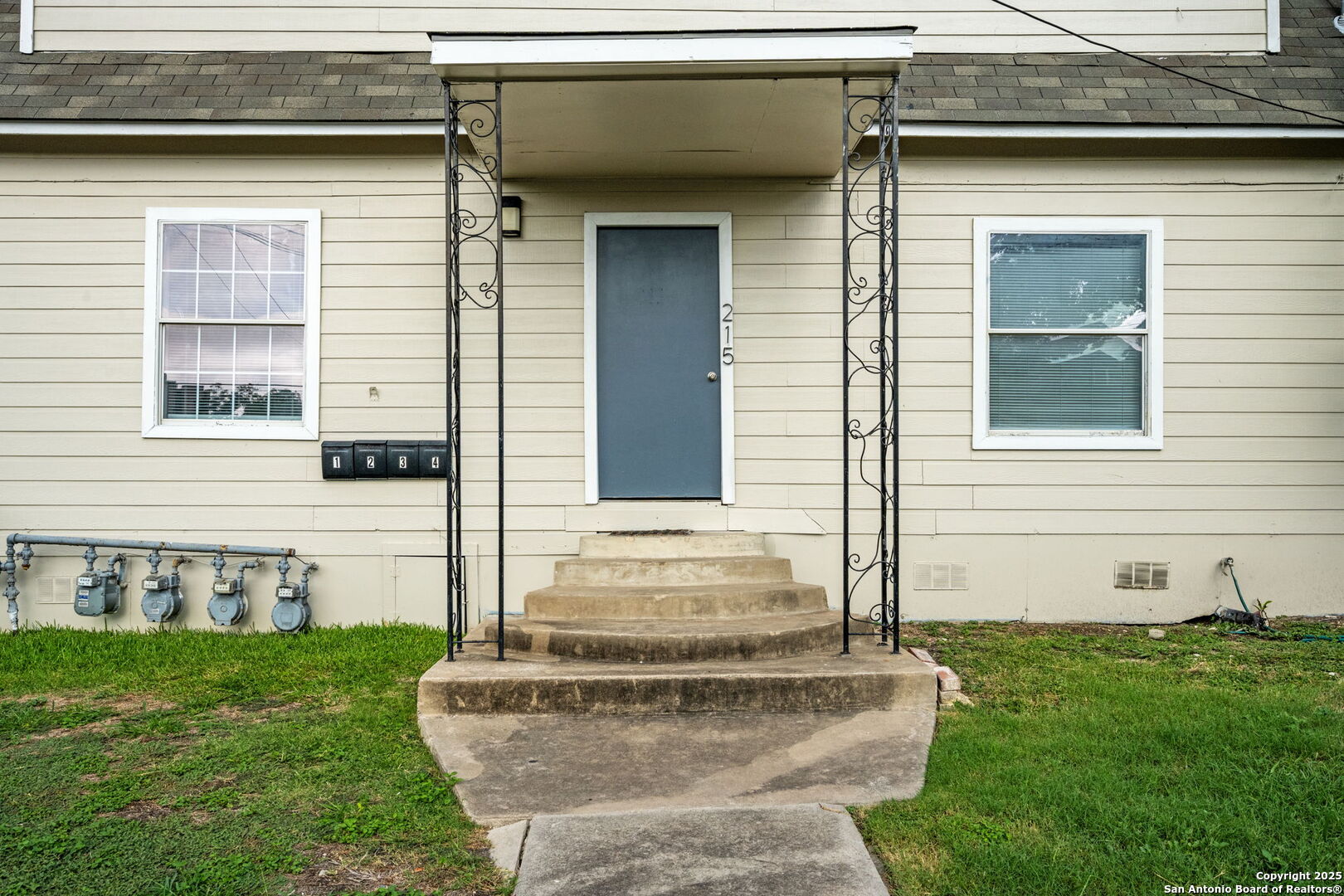 215 Blanco Road San Antonio, TX 78212 - Photo 3 of 48 a view of a house with a yard