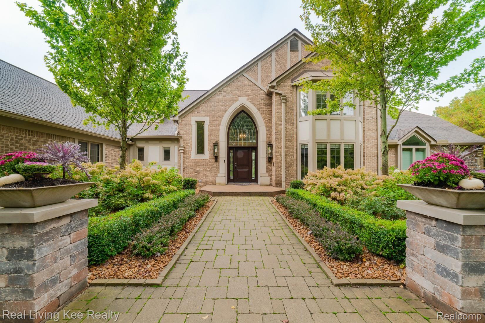 4605 Valley View Point Rochester, MI 48306 - Photo 2 of 54 Welcome to your 2.89 acre estate