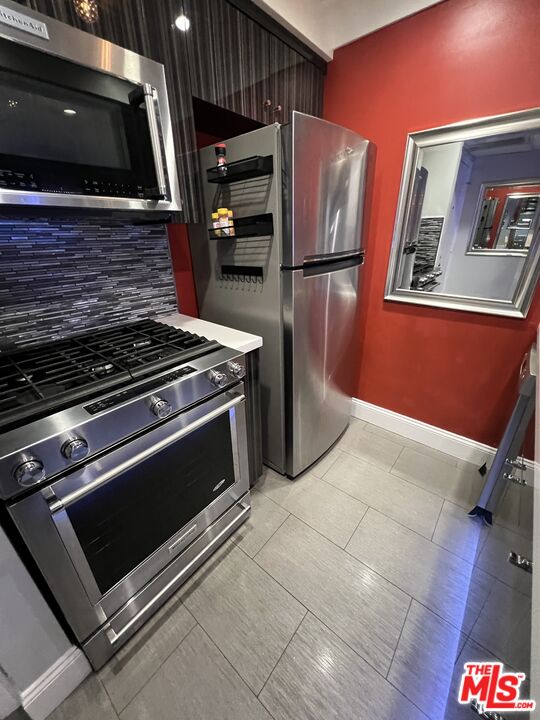 950 North Kings Road, Unit 268 West Hollywood, CA 90069 - Photo 21 of 75