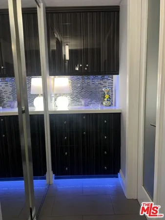 $3,570 | 950 North Kings Road, Unit 268, West Hollywood, CA 90069