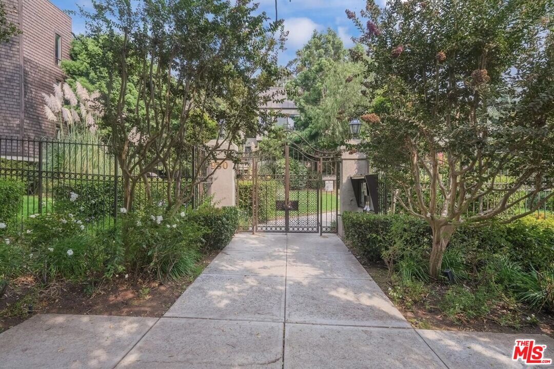 950 North Kings Road, Unit 268 West Hollywood, CA 90069 - Photo 47 of 75