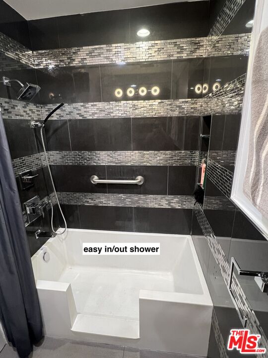 950 North Kings Road, Unit 268 West Hollywood, CA 90069 - Photo 58 of 75