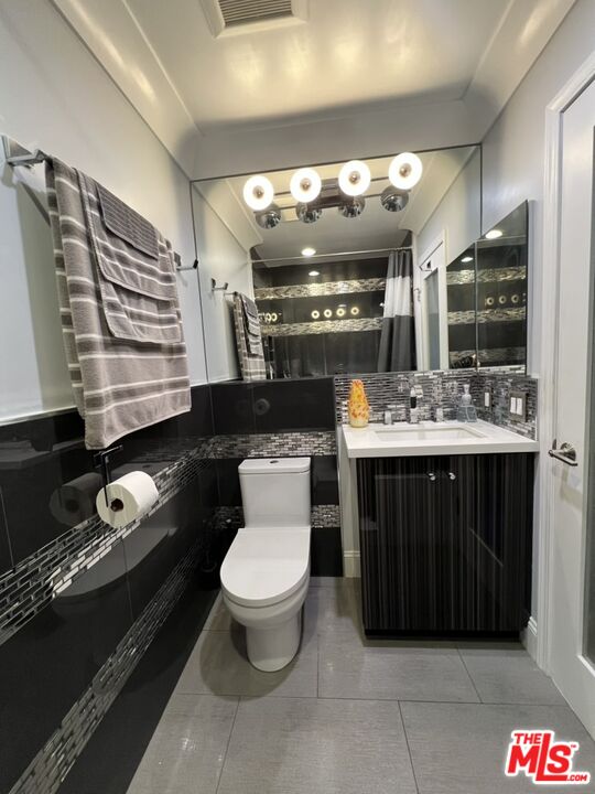950 North Kings Road, Unit 268 West Hollywood, CA 90069 - Photo 67 of 75