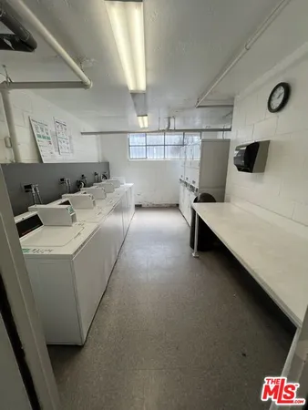 $3,570 | 950 North Kings Road, Unit 268, West Hollywood, CA 90069