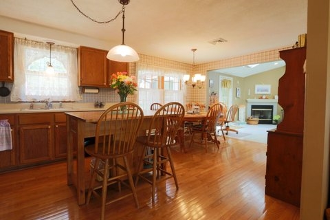 288 Dearborn Road Auburn, NH 03032 - Photo 3 of 36
