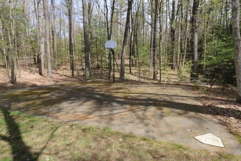 288 Dearborn Road Auburn, NH 03032 - Photo 32 of 36