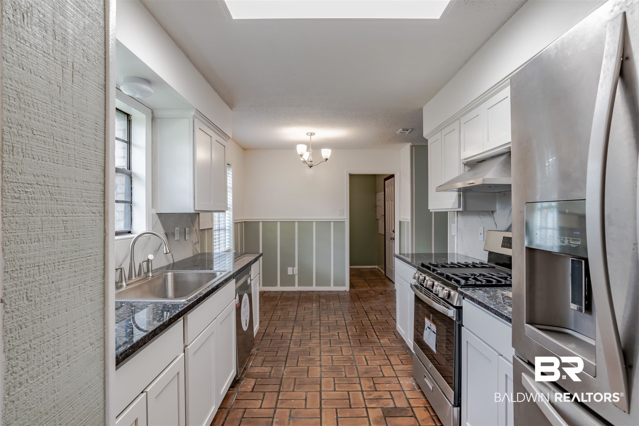 6407 Gas Light Lane North Mobile, AL 36695 - Photo 10 of 26