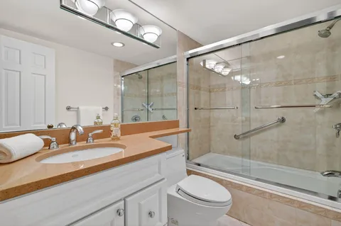 $389,000 | 4601 North Park Avenue, Unit 214P, Chevy Chase, MD 20815