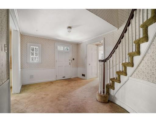 32 Ross Road Belmont, MA 02478 - Photo 3 of 30