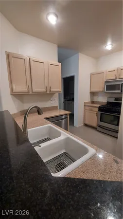 $1,795 | 1617 Cardinal Bluff Drive, Unit 204, Las Vegas, NV 89128