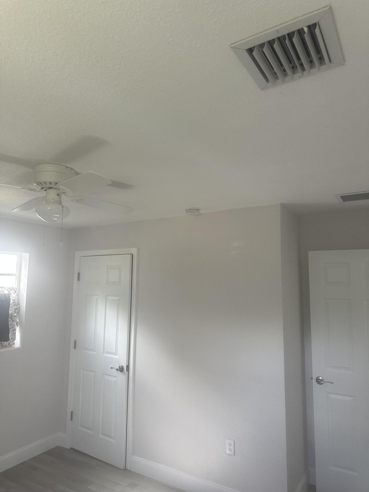 1210 Avenue R Riviera Beach, FL 33404 - Photo 20 of 22 IMG_6860