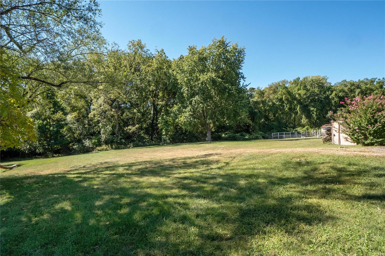 318 Sappington Barracks Road St. Louis, MO 63125 - Photo 23 of 28 Gallery Image 23