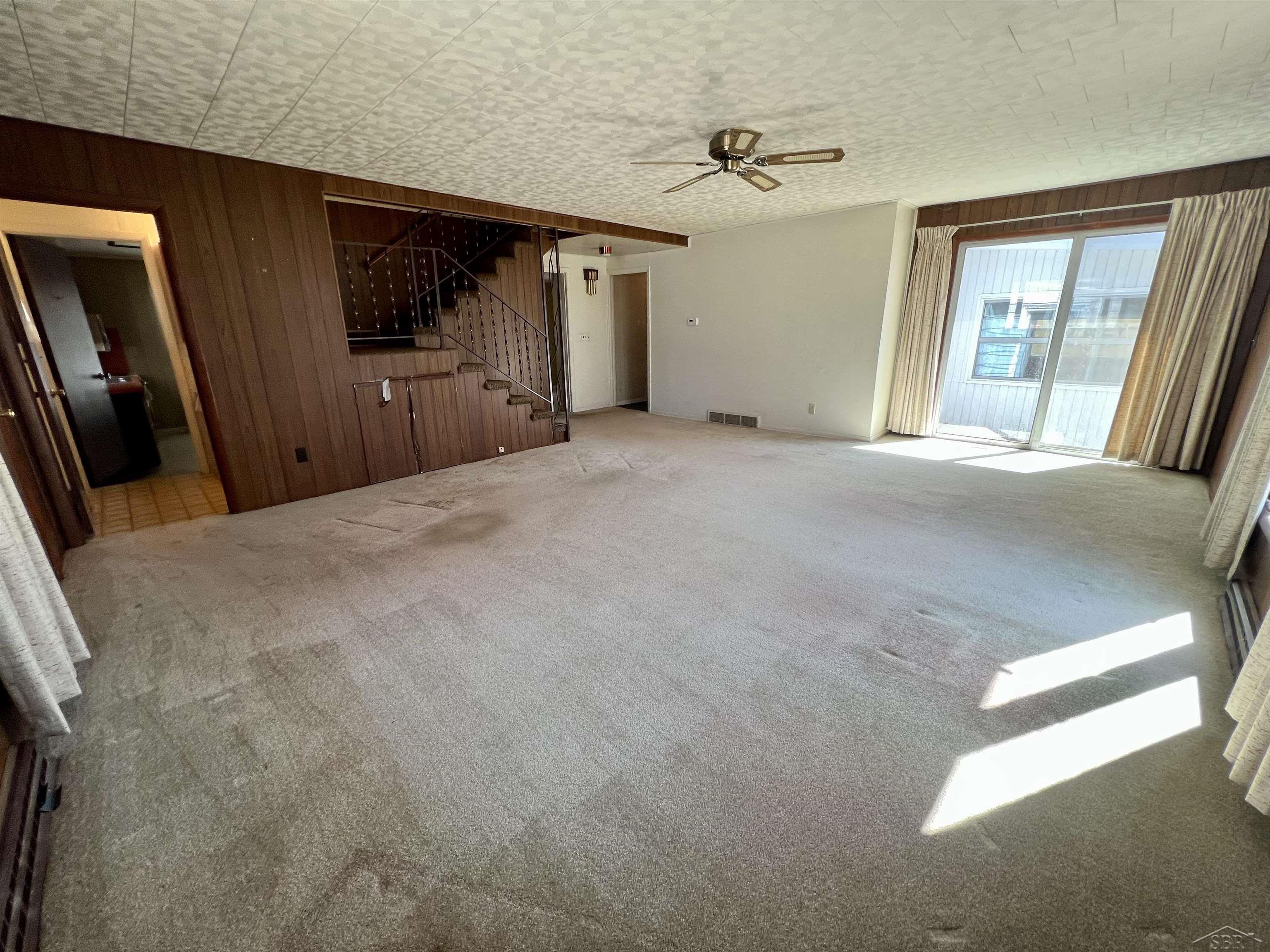 8079 North Meridian Road Merrill, MI 48637 - Photo 7 of 25 50104602-6.JPG