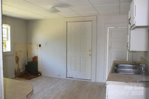 a view of a storage & utility room