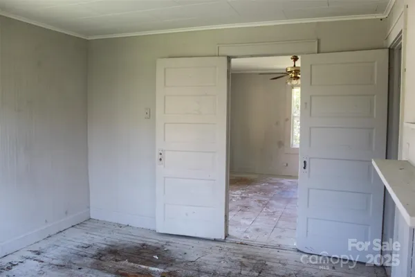 a view of walk in closet