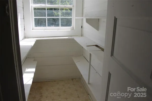 a view of an entryway