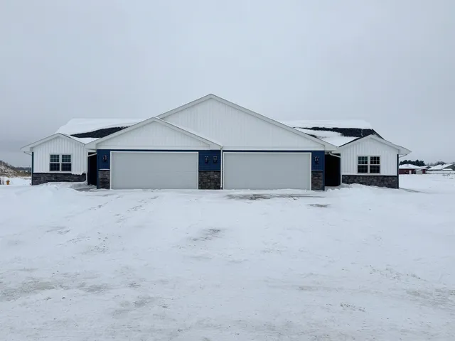 $329,900 | 1125 Red Hawk Drive, Milton, WI 53563