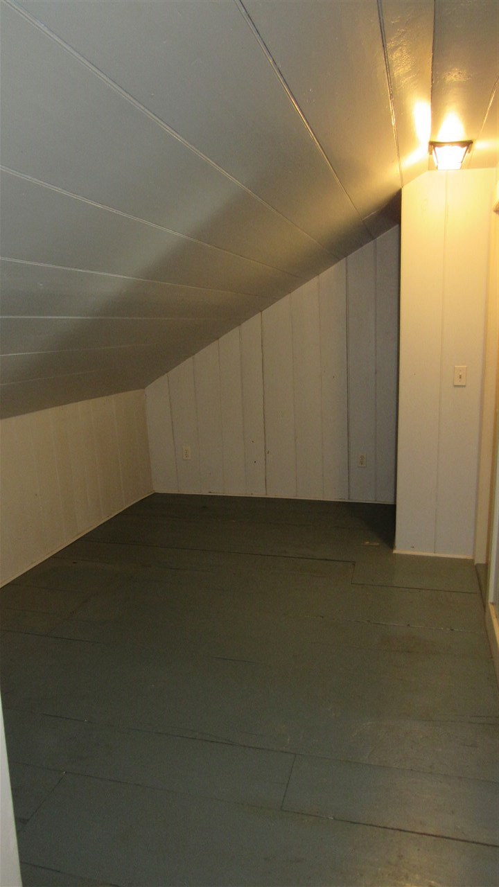 26 Seminary Street Middlebury, VT 05753 - Photo 20 of 24 Gallery Image 20