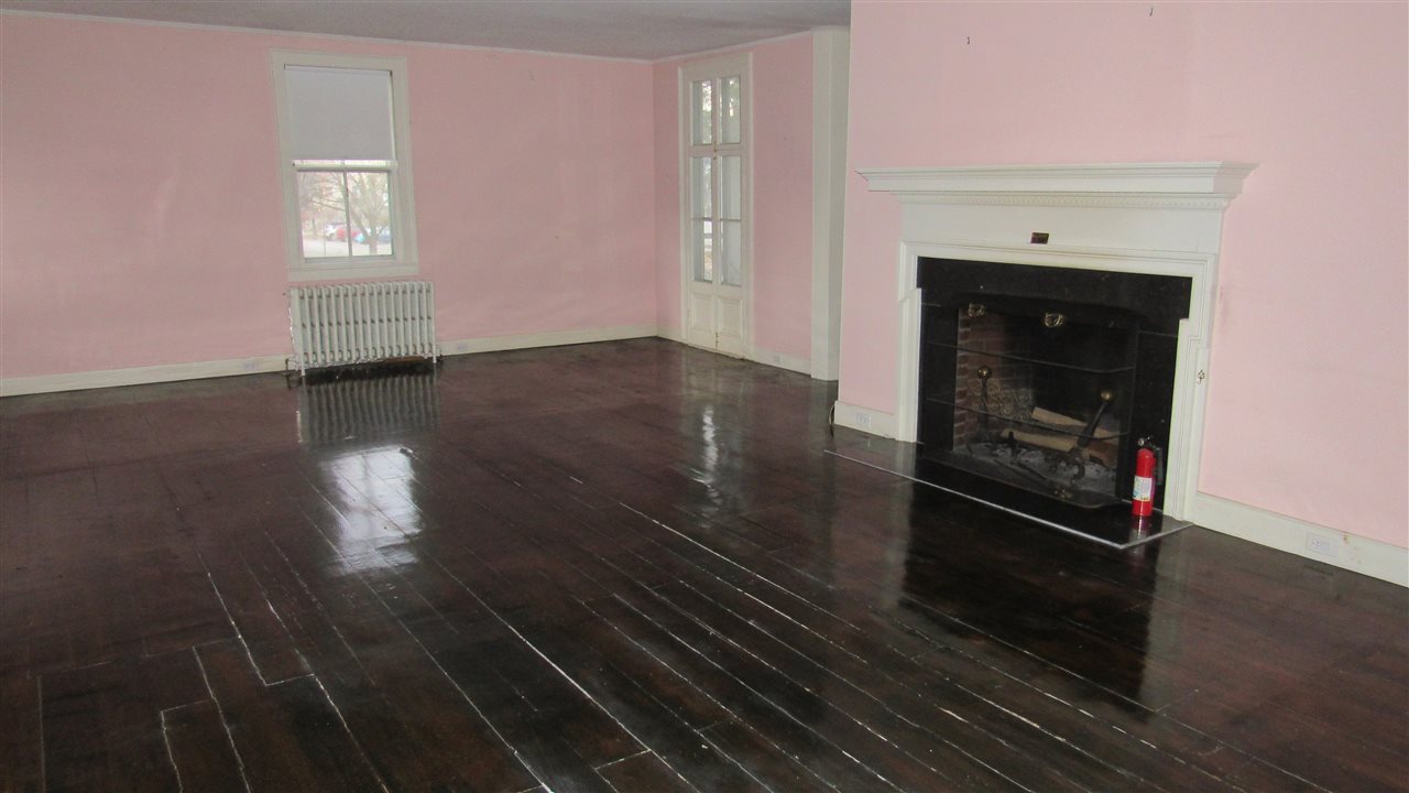 26 Seminary Street Middlebury, VT 05753 - Photo 9 of 24 Gallery Image 9