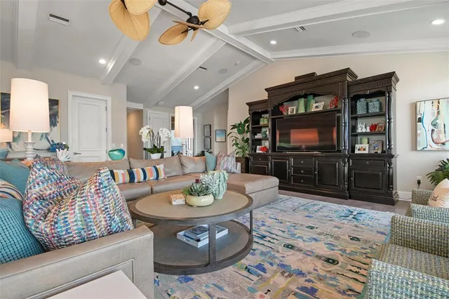 $8,899,000 | 110 10th Street South, Bradenton Beach, FL 34217