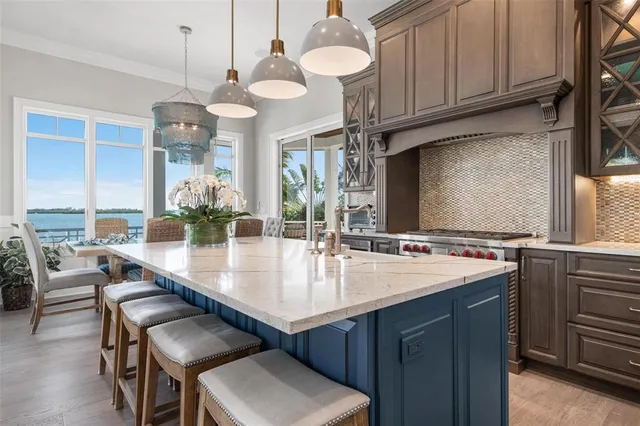 $8,899,000 | 110 10th Street South, Bradenton Beach, FL 34217