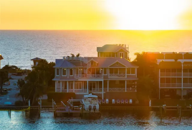 $8,899,000 | 110 10th Street South, Bradenton Beach, FL 34217