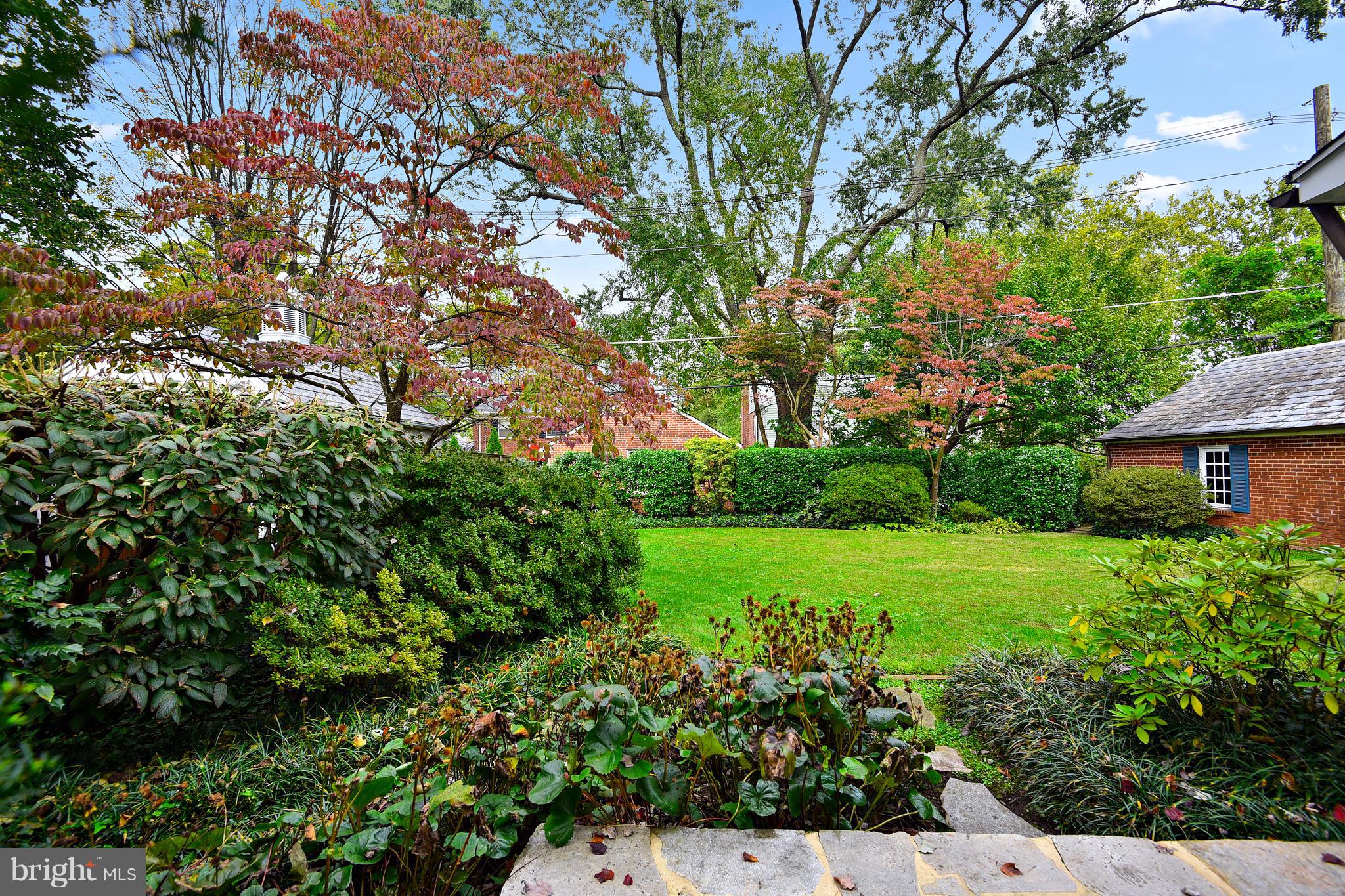 708 Stoneleigh Road Baltimore, MD 21212 - Photo 31 of 61 a view of a house with a yard