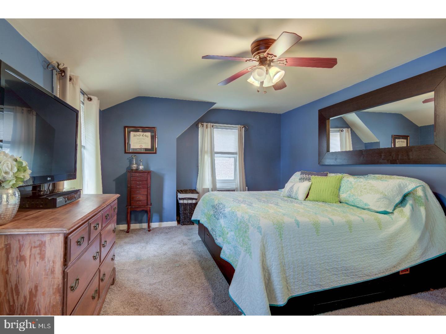 75 Lownes Lane Springfield, PA 19064 - Photo 16 of 25 Bedroom - Main