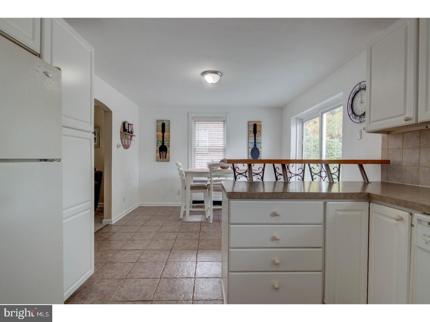 75 Lownes Lane Springfield, PA 19064 - Photo 10 of 25 Kitchen