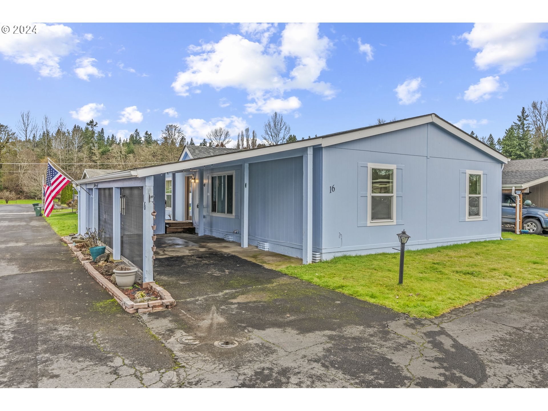 214 Chapman Road Castle Rock, WA 98611 - Photo 1 of 23 Gallery Image 1