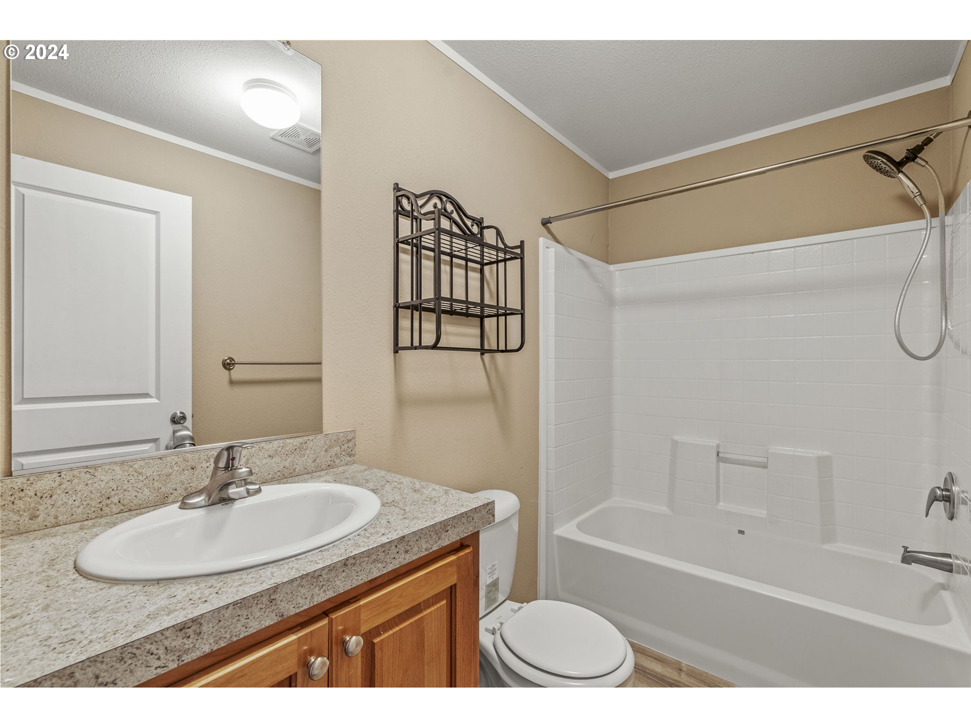 214 Chapman Road Castle Rock, WA 98611 - Photo 16 of 23 Gallery Image 16