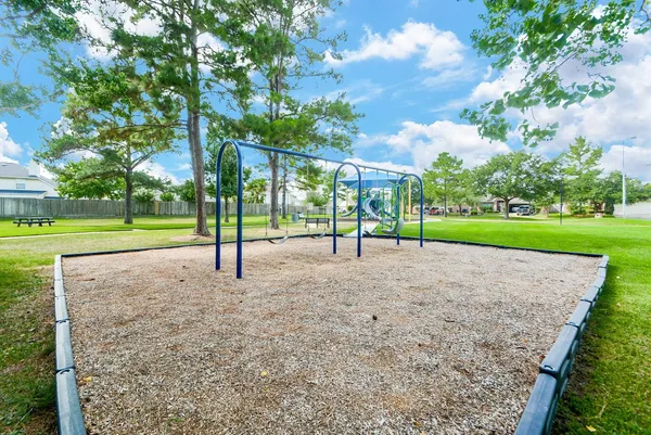 $350,000 | 19207 Poplar Trails Lane, Tomball, TX 77375