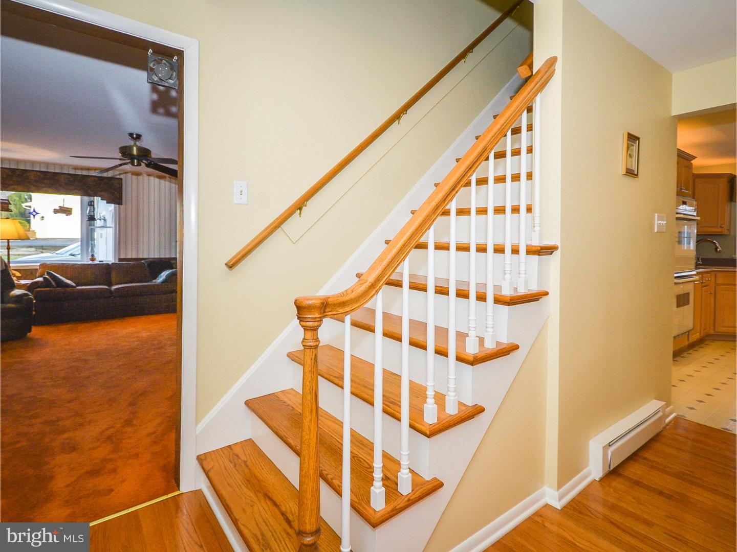 711 Godshall Road Telford, PA 18969 - Photo 3 of 23 Foyer