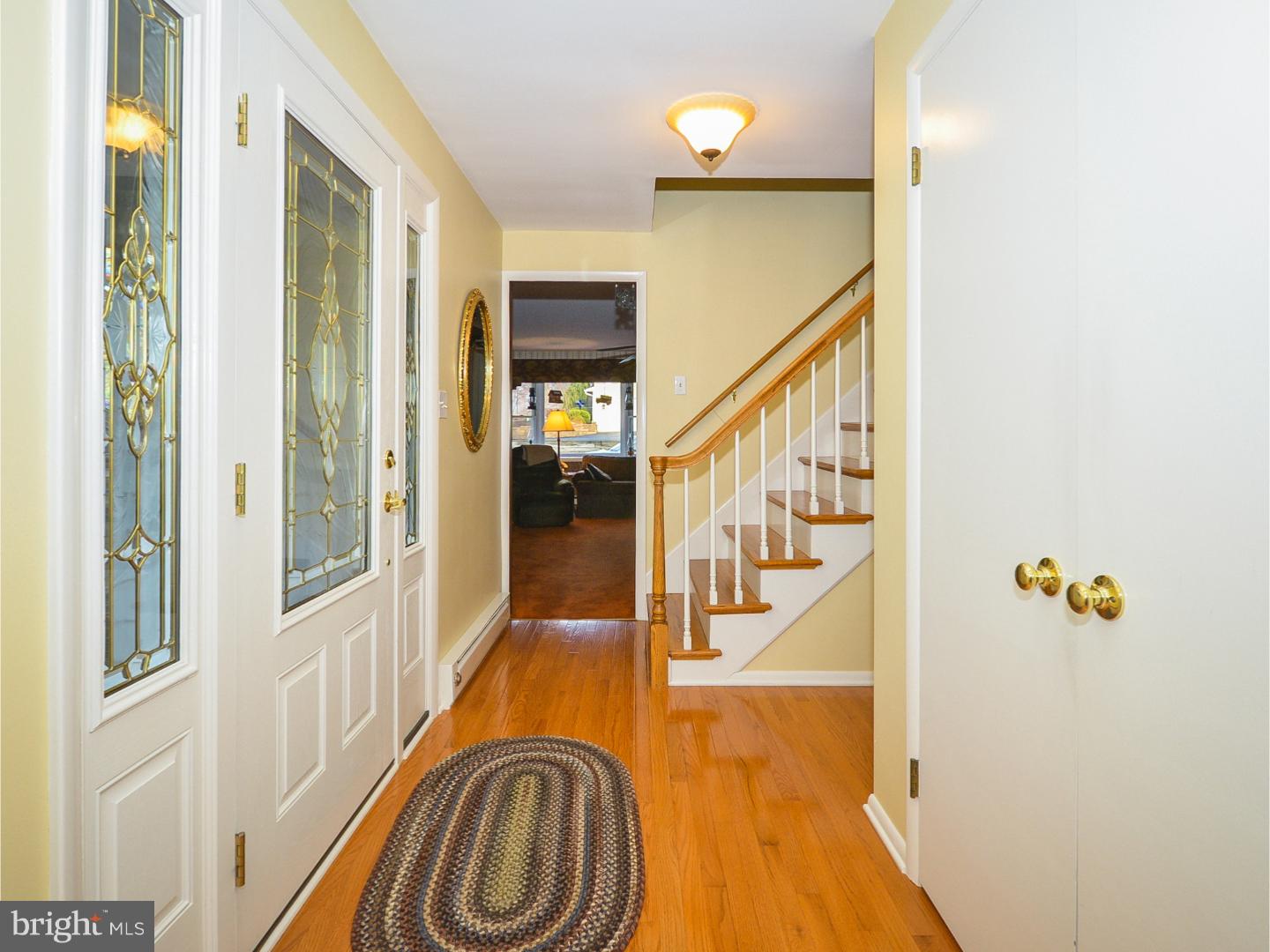 711 Godshall Road Telford, PA 18969 - Photo 4 of 23 Foyer