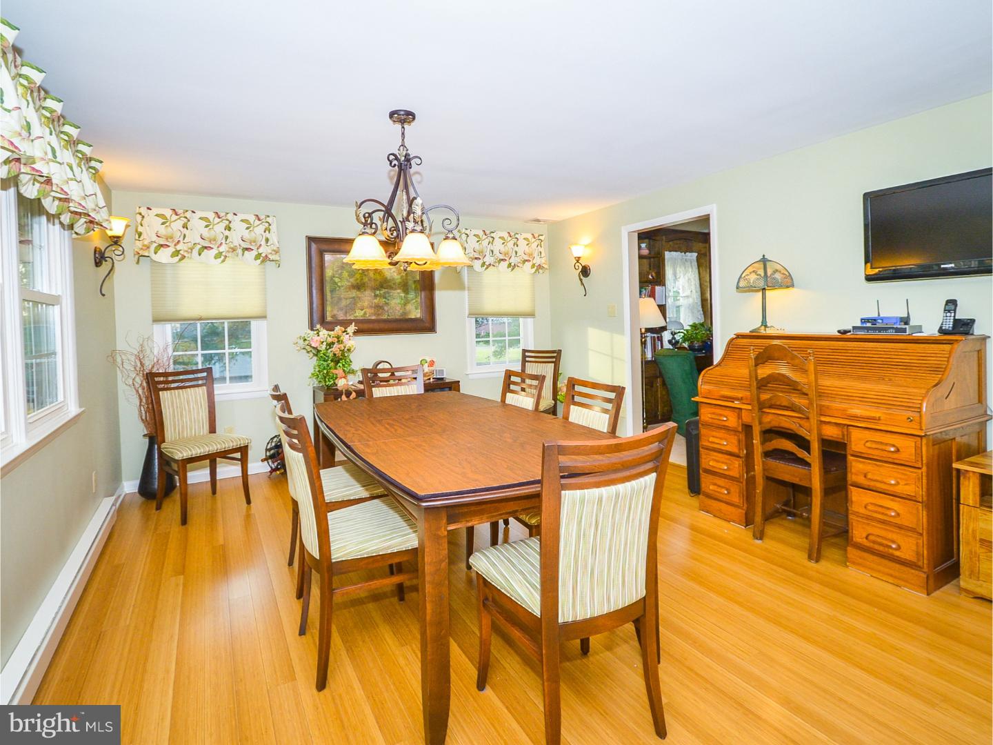 711 Godshall Road Telford, PA 18969 - Photo 7 of 23 Dining Room