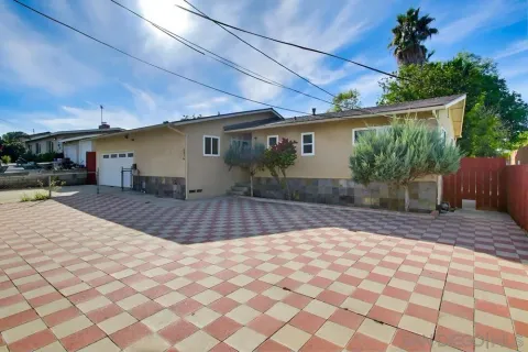 $725,000 | 2574 Crestline Drive, Lemon Grove, CA 91945