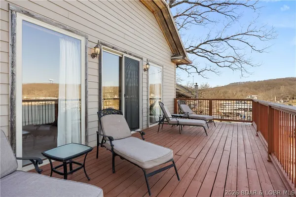 $710,000 | 327 Spring Road, Lake Ozark, MO 65049