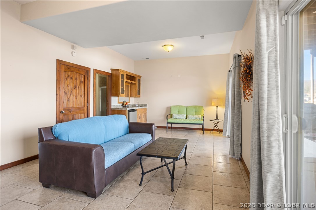 327 Spring Road Lake Ozark, MO 65049 - Photo 34 of 51