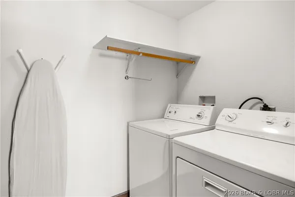 $710,000 | 327 Spring Road, Lake Ozark, MO 65049