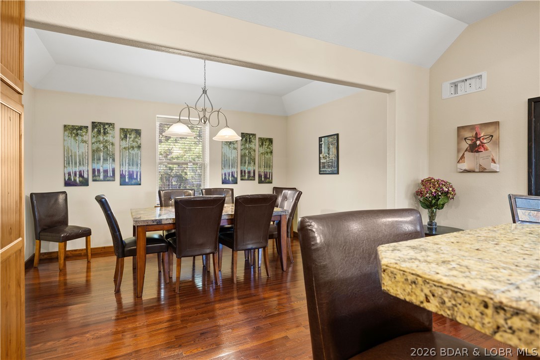 327 Spring Road Lake Ozark, MO 65049 - Photo 9 of 51