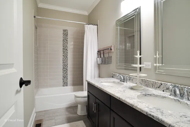 $995,000 | 1028 South 5th Street, St. Charles, IL 60174