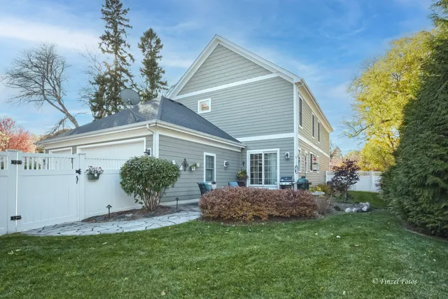 $995,000 | 1028 South 5th Street, St. Charles, IL 60174