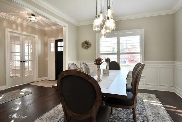 $995,000 | 1028 South 5th Street, St. Charles, IL 60174