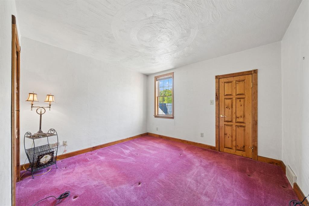 126 Bartley Road Pittsburgh, PA 15241 - Photo 12 of 32 Gallery Image 12
