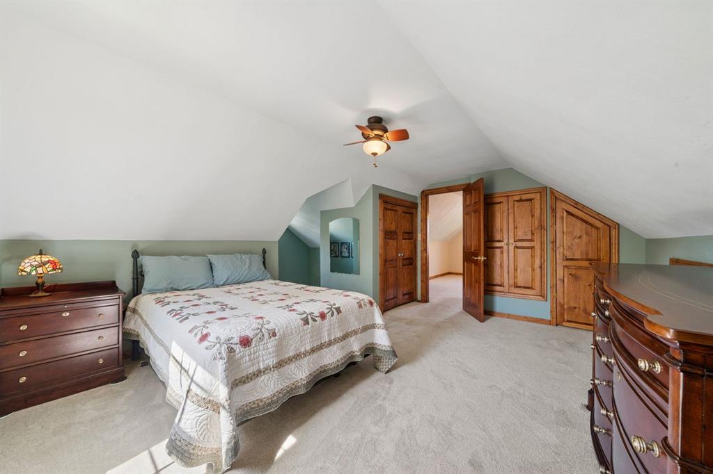 126 Bartley Road Pittsburgh, PA 15241 - Photo 16 of 32 This large bedroom is captive and also has a charming alcove.