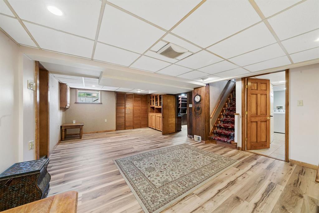 126 Bartley Road Pittsburgh, PA 15241 - Photo 23 of 32 Notice the built ins and new ceiling tiles too.
