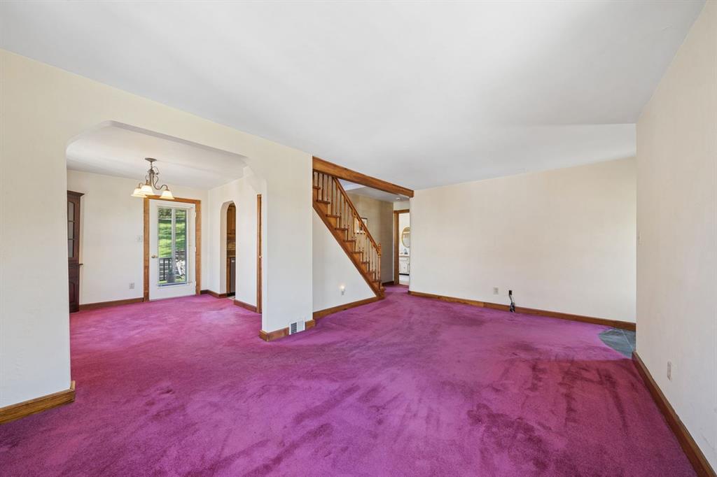 126 Bartley Road Pittsburgh, PA 15241 - Photo 3 of 32 Just imagine what this view would be when you expose those hardwood floors! How fun!