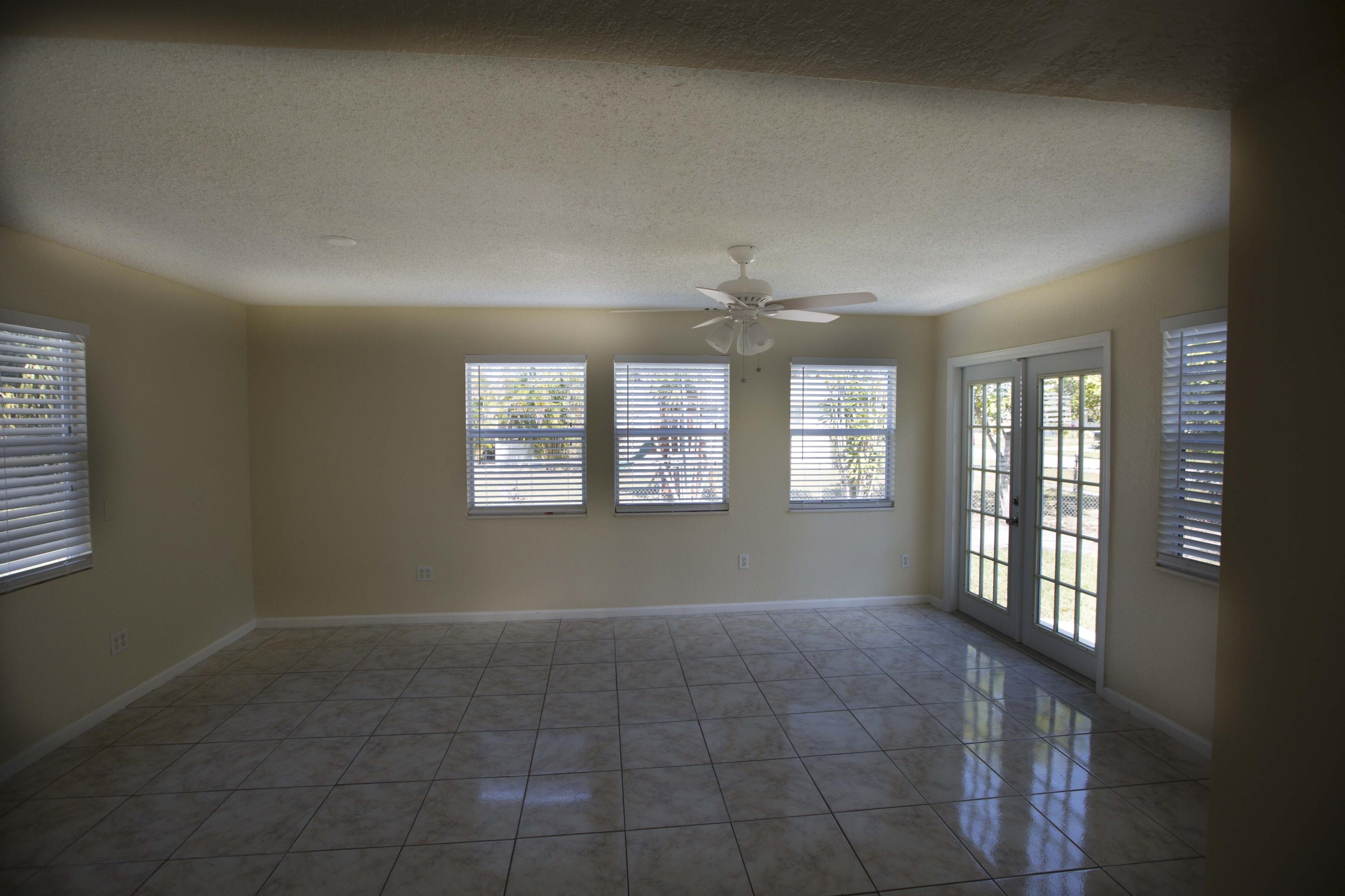6065 Haddon Road West Palm Beach, FL 33417 - Photo 7 of 10 Family Room