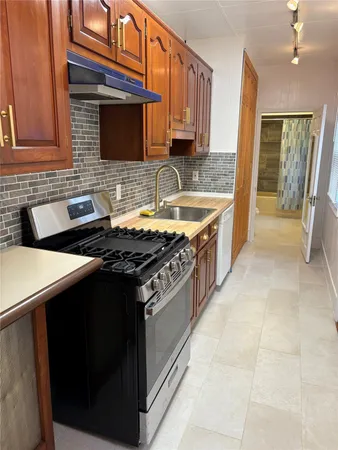 $2,500 | 62 South Washington Street, Tarrytown, NY 10591