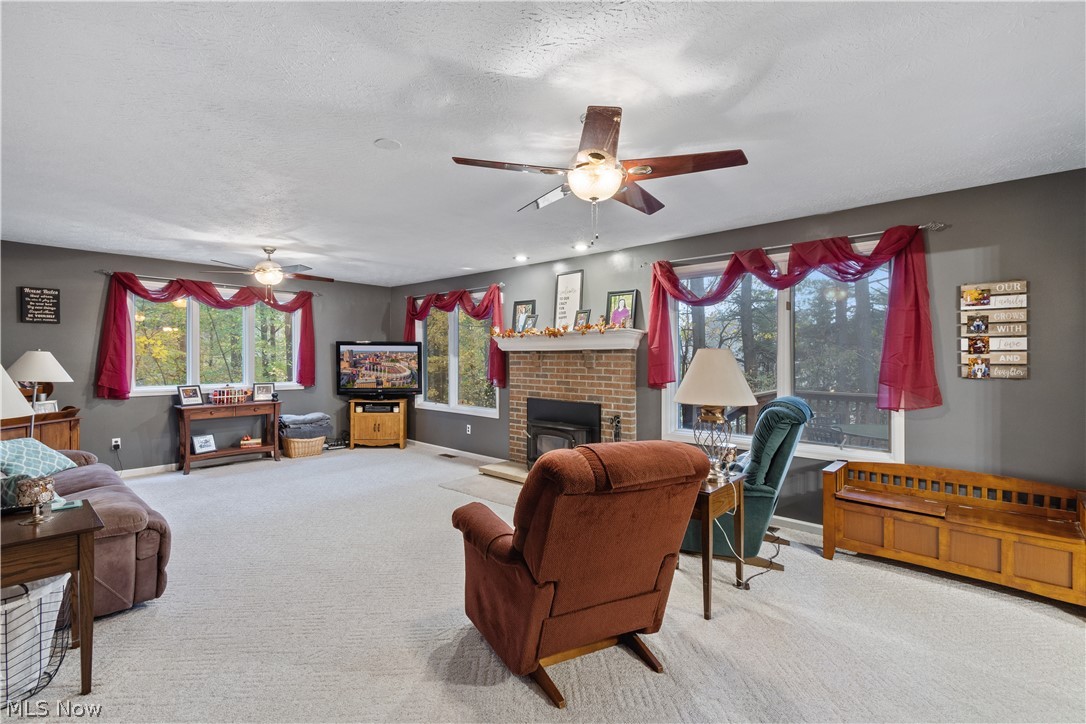 6446 Rice Hill Road Burbank, OH 44214 - Photo 5 of 33